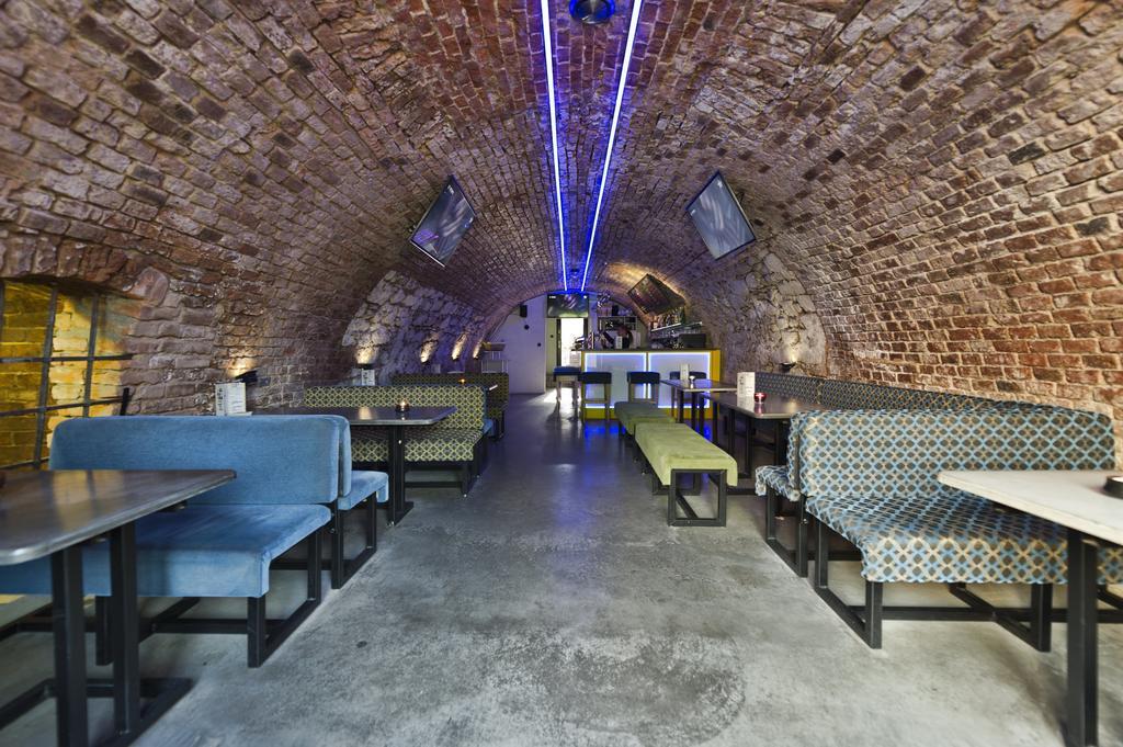 Hotel Fado Spa & Restaurant Świdnica Exteriör bild