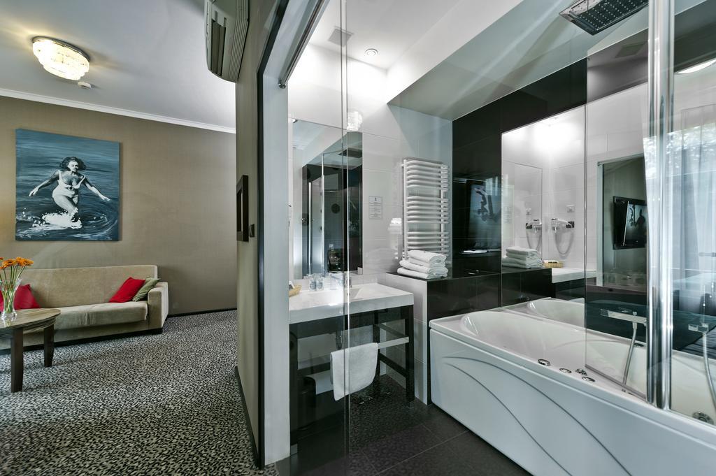 Hotel Fado Spa & Restaurant Świdnica Rum bild