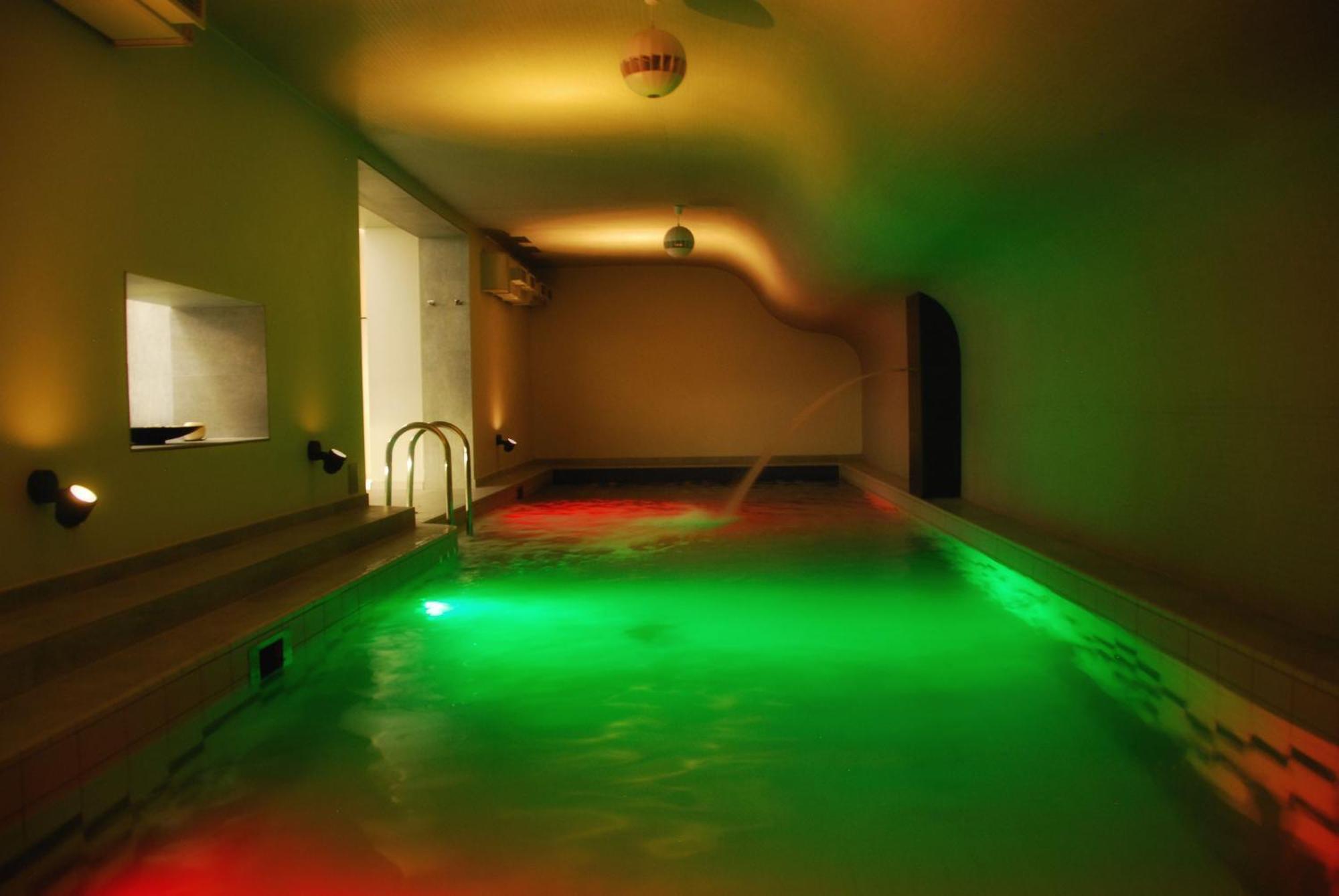 Hotel Fado Spa & Restaurant Świdnica Exteriör bild