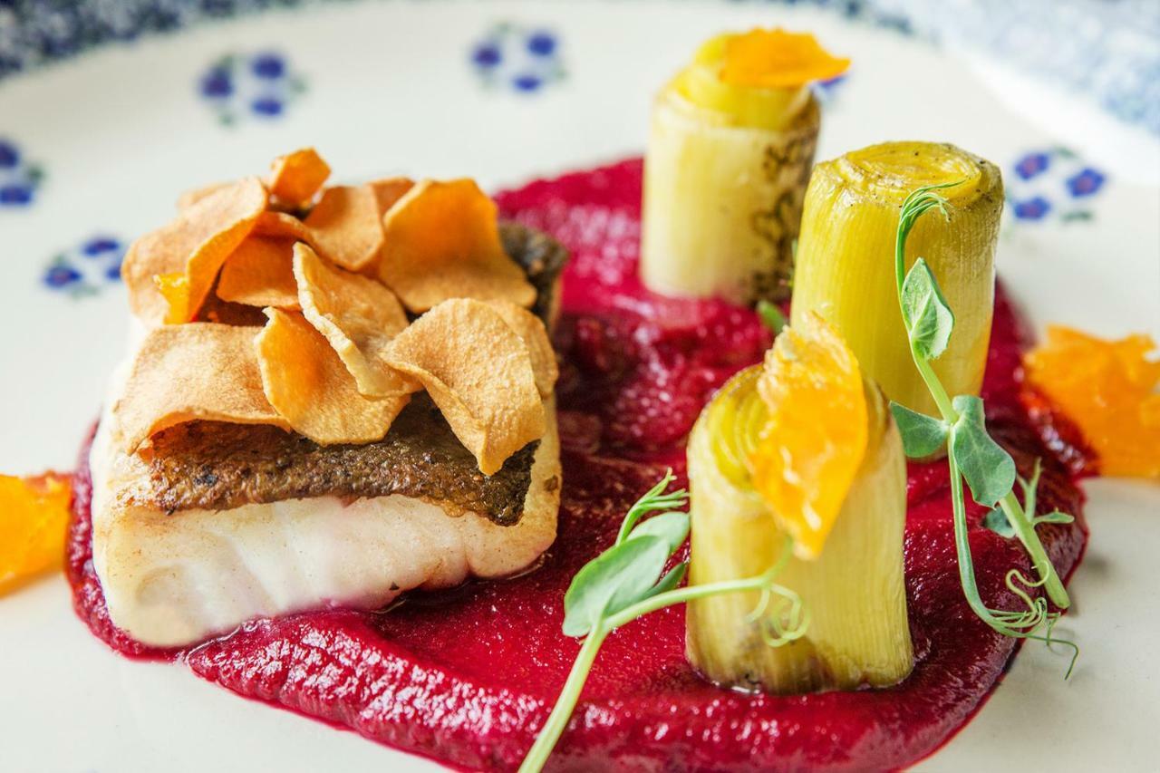 Hotel Fado Spa & Restaurant Świdnica Exteriör bild