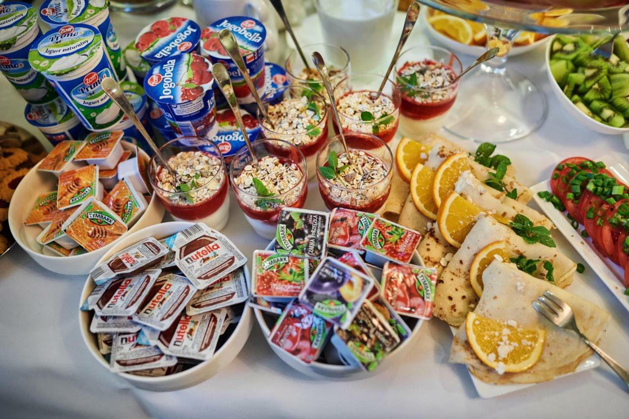 Hotel Fado Spa & Restaurant Świdnica Exteriör bild