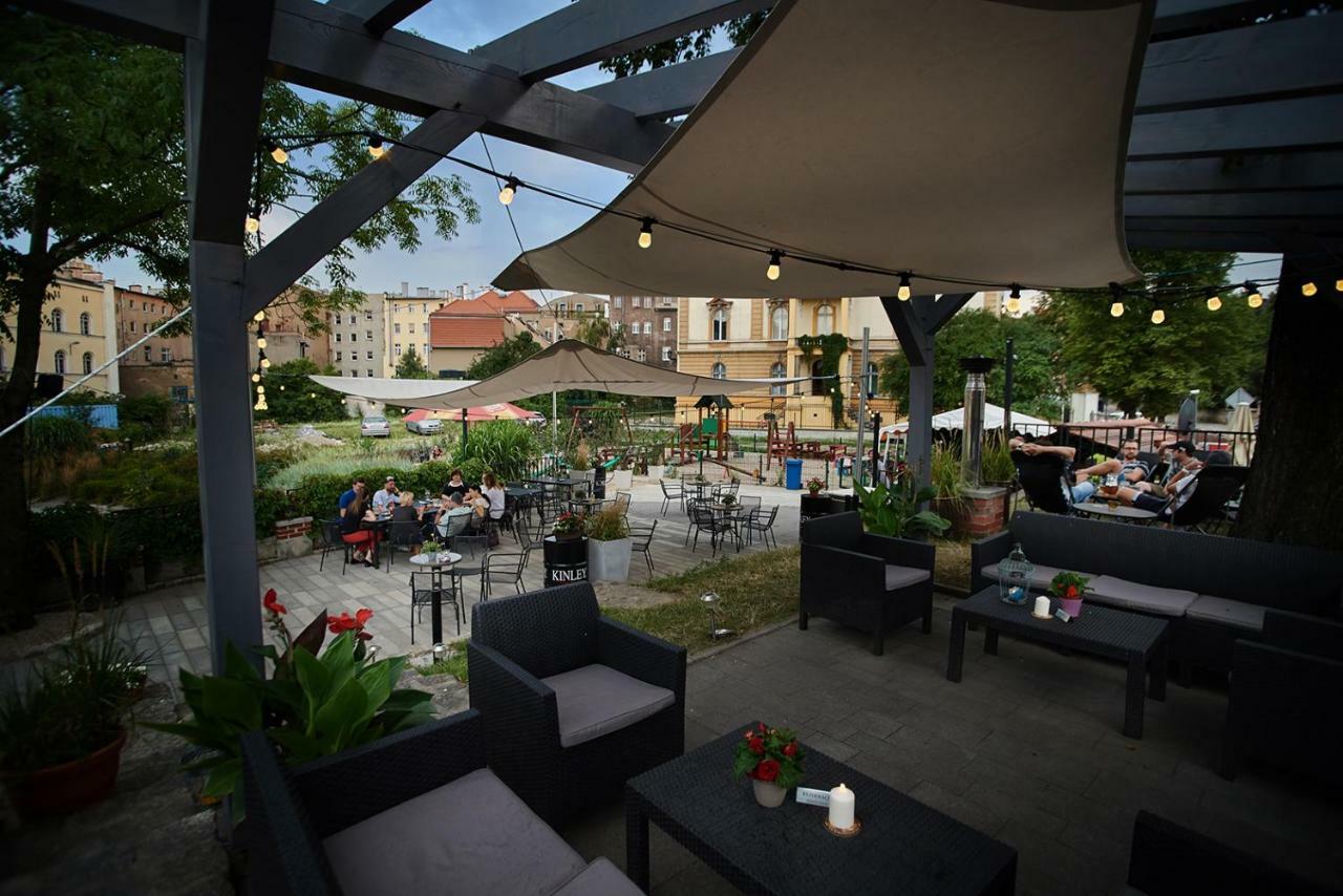 Hotel Fado Spa & Restaurant Świdnica Exteriör bild